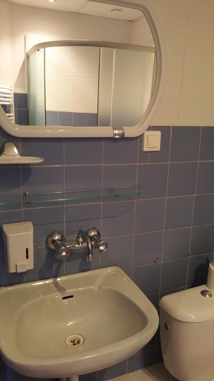 Ferienwohnung Dom Sportowca Roko Danzig Zimmer foto